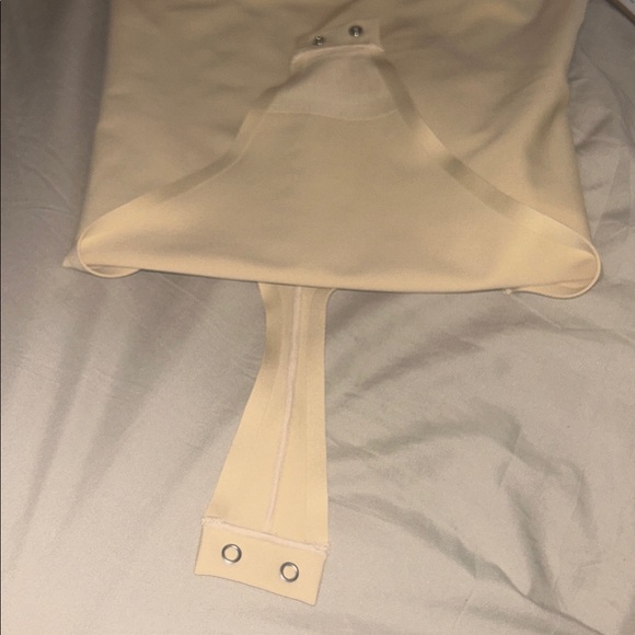 SKIMS Body Super Push-Up Thong Bodysuit NWT - Picture 9 of 12